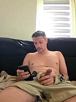 tomek84 stripchat live cam model