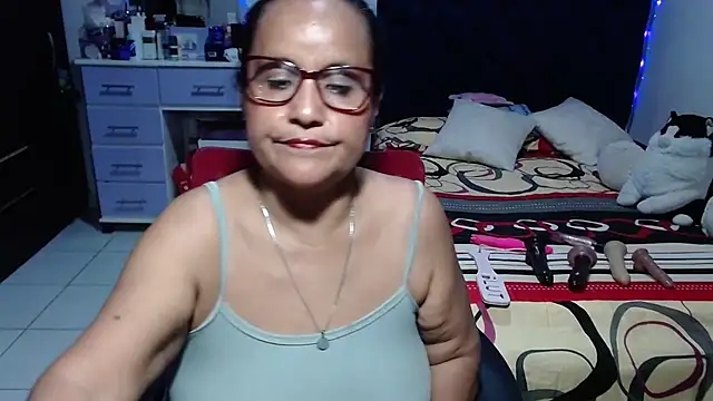 pervert_mommy_ stripchat live cam model