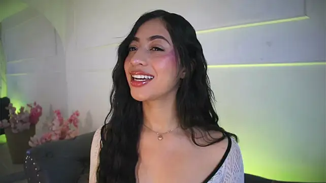 charlotterusso stripchat live cam model