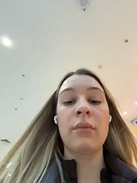 SashaCatt stripchat live cam model