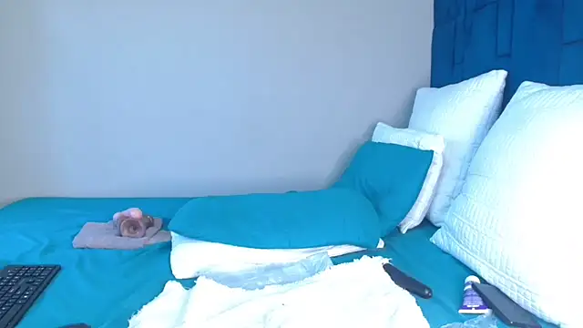 Sweetjuicyclitoris stripchat live cam model