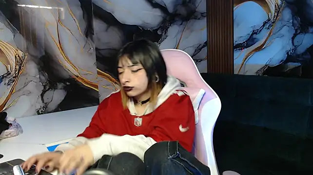 _weird_sativa stripchat live cam model