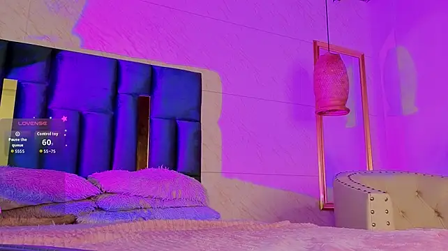 Emilia_monroe stripchat live cam model