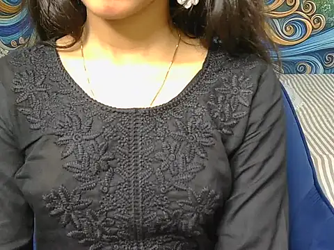 your-zoya stripchat live cam model