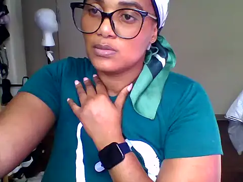 Lakwanda stripchat live cam model