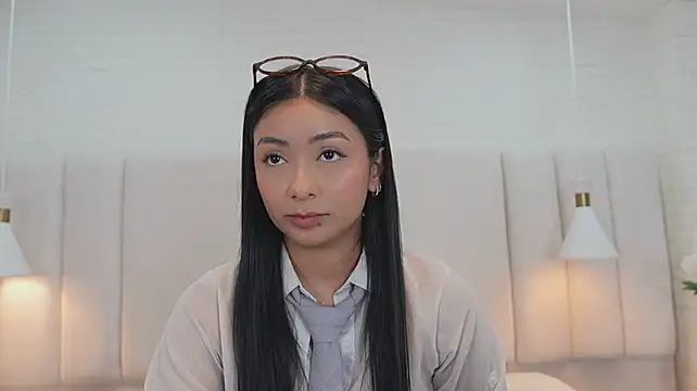 MeganCruzGB stripchat live cam model