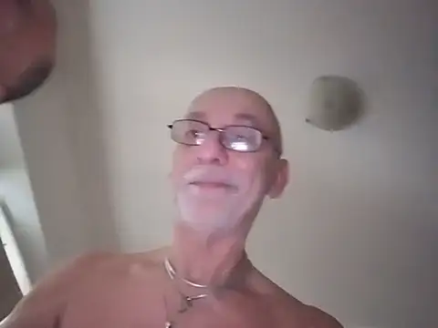 Toby2712 stripchat live cam model