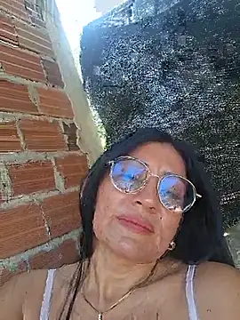 maturexxxnaughty stripchat live cam model