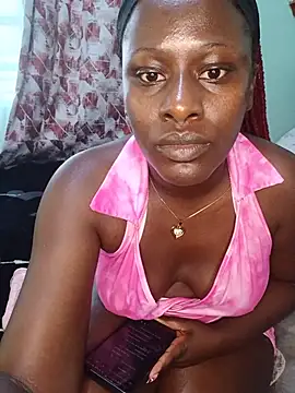 thickiana4 stripchat live cam model