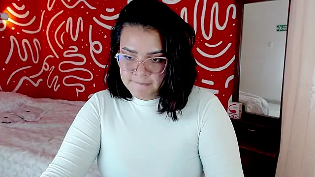 elumi_2 stripchat live cam model