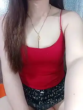 LeanaLy stripchat live cam model