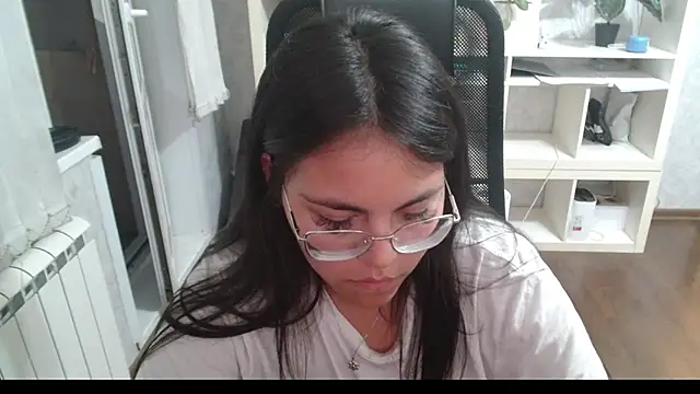 Anda_here stripchat live cam model