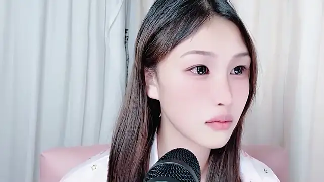 xiaolaopo8 stripchat live cam model