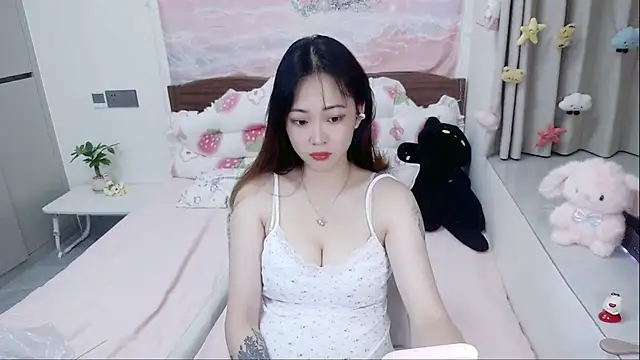 ChloeQing stripchat live cam model