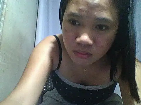 AsianPinayJust18th stripchat live cam model