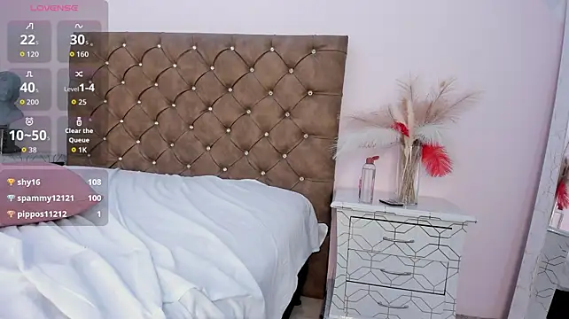 raven_velvet_ stripchat live cam model