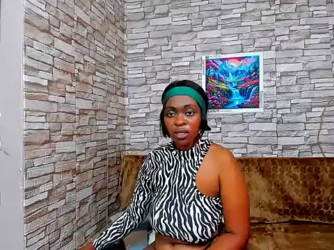 ebonyshay stripchat live cam model