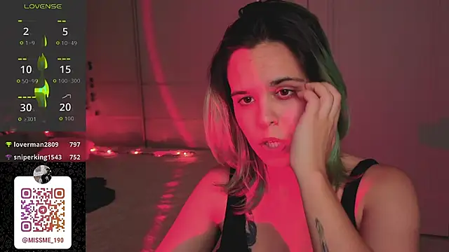 LiraBella stripchat live cam model