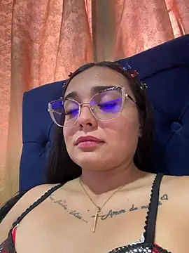 Danii_vg1 stripchat live cam model