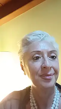 divinaerotica stripchat live cam model