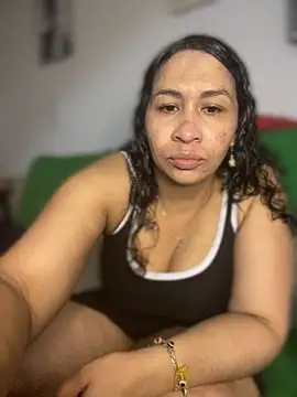 Carola-Ross stripchat live cam model