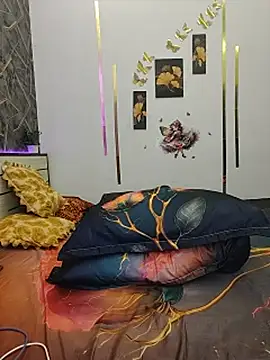 Misss-julli stripchat live cam model
