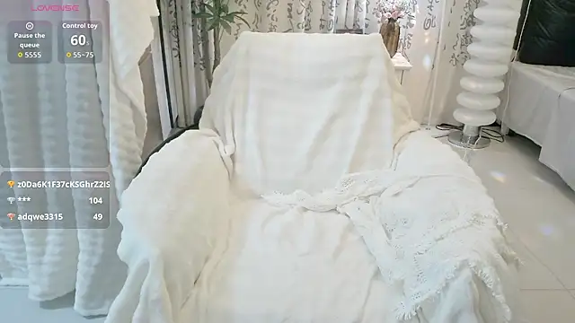 LIN-AN stripchat live cam model