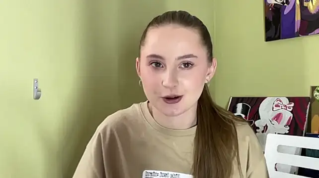 NovellaLabrode stripchat live cam model