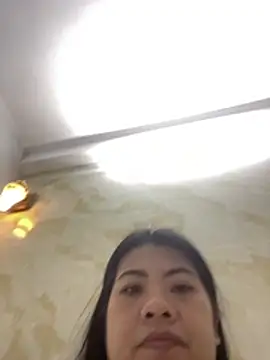 nguoimuavui22 stripchat live cam model