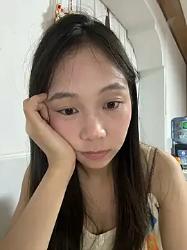 Anna-a stripchat live cam model