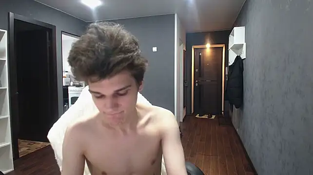 PeachTreee stripchat live cam model