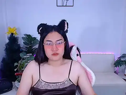 plysaithailand stripchat live cam model