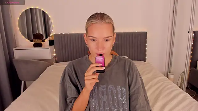 CassieRayss stripchat live cam model