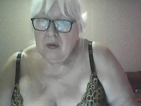 Alexia64231 stripchat live cam model