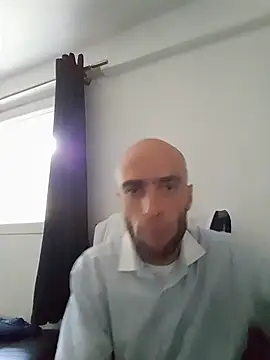 JonathanShadow stripchat live cam model