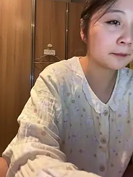 LXR77887 stripchat live cam model