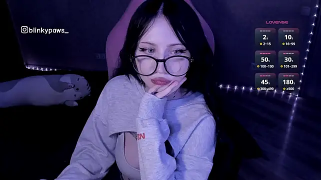 blinkypaws stripchat live cam model