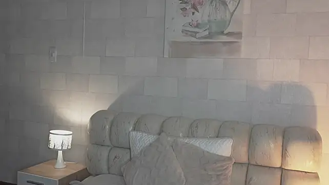 Alanna-Rosse stripchat live cam model