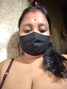 Curvy-Kamini stripchat live cam model