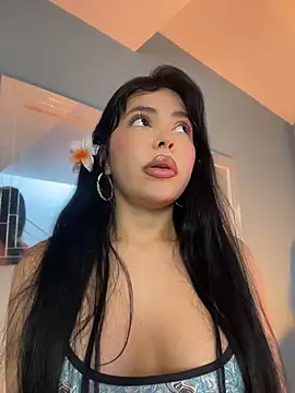 FERNANDAXX_ stripchat live cam model