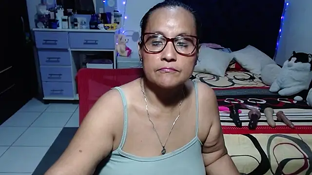 pervert_mommy_ stripchat live cam model
