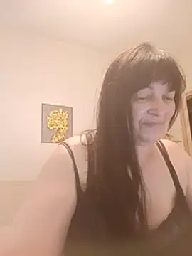 Women-pleasures stripchat live cam model