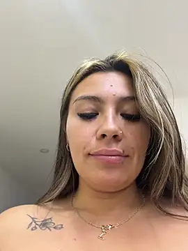 LIZ-06_ stripchat live cam model