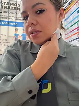 Ariana-07 stripchat live cam model