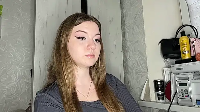 FlorineDickow stripchat live cam model