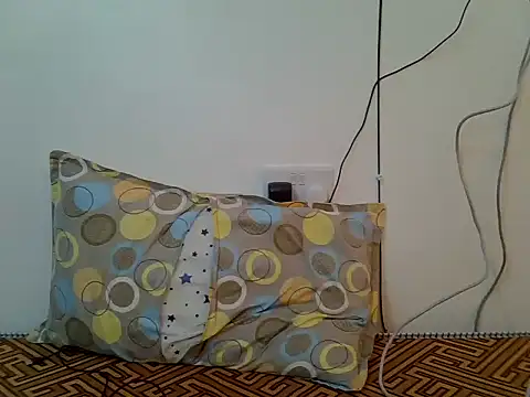BabyLuxe8 stripchat live cam model