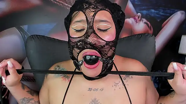 miss_danika stripchat live cam model