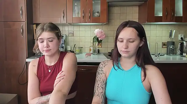 HotCaramellsTV stripchat live cam model