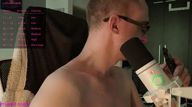 Moonsire1 stripchat live cam model
