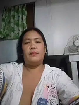 Seductivemomma4ux stripchat live cam model
